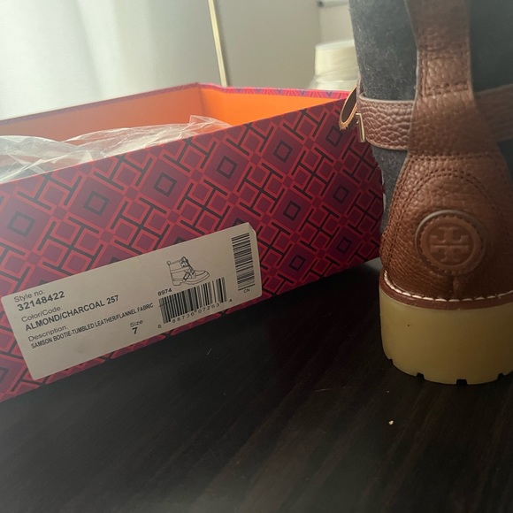 TORY BURCH BOOTS NWT samson bootie tumbled leather /flannel fabric - Picture 10 of 11